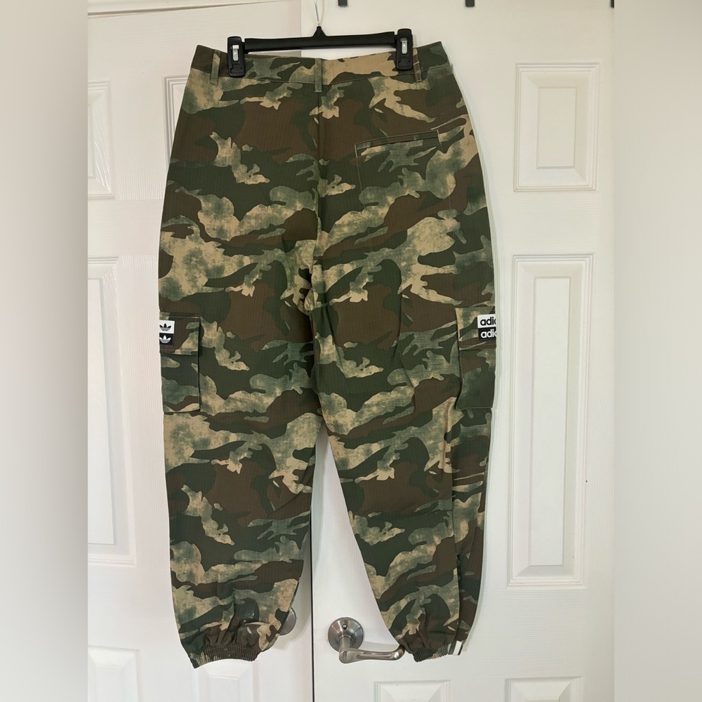 Adidas Cargo Pants - Picture 2 of 3